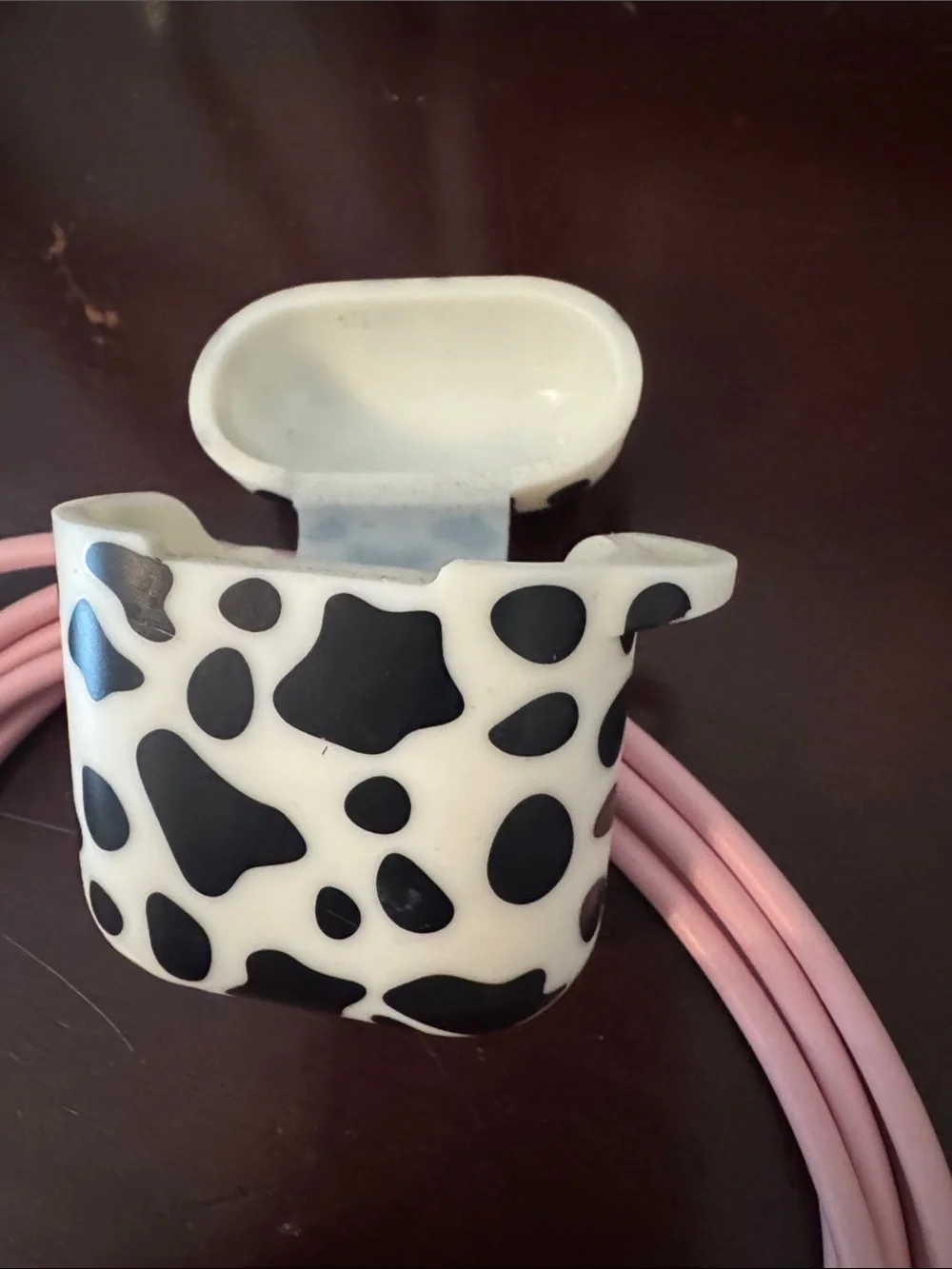 Apple AirPods 1st Generation + Pink Lightning Charging Cable with Cow Print Case